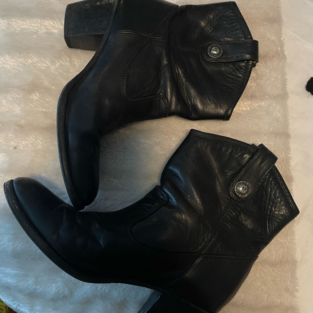 Frye boots sz 8.5